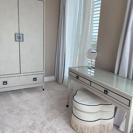 The Seventh Storey Penthouse يورك