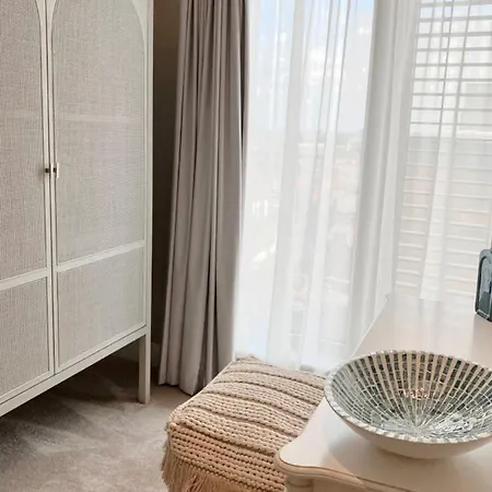 The Seventh Storey Penthouse شقة *