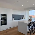 The Seventh Storey Penthouse Daire *
